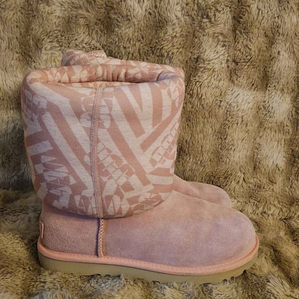 UGG Light Pink Geometric Winter Boots